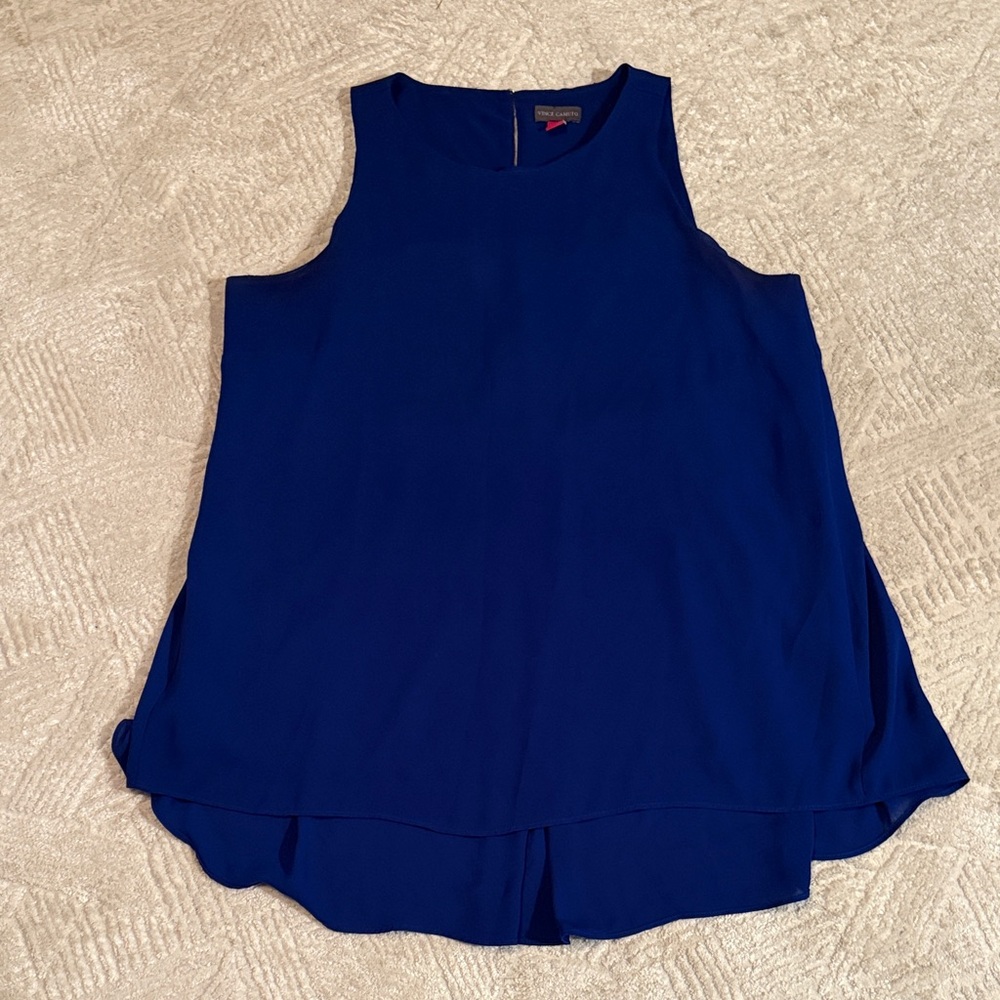 Vince Camuto Elegant Sleeveless Blouse